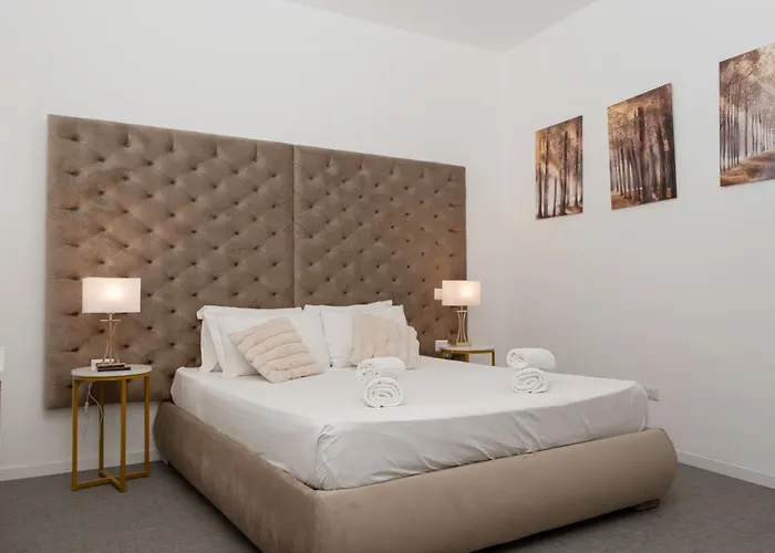 Penthouse Colosseo Iii