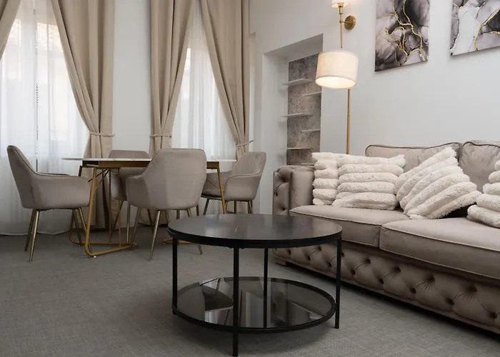 Penthouse Colosseo Iii *